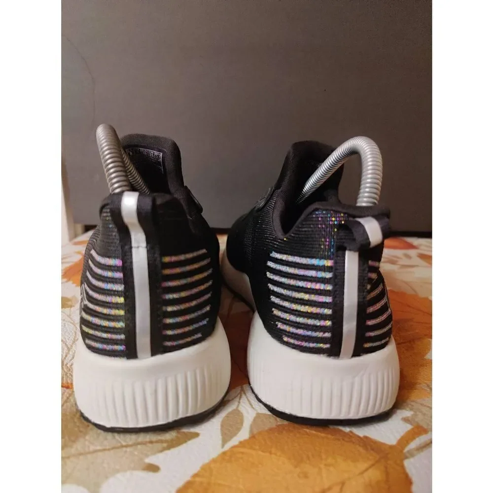 Skechers first off